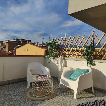 Attico Gloria, Con Terrazza