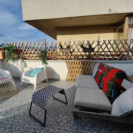 Attico Gloria, Con Terrazza Daire *